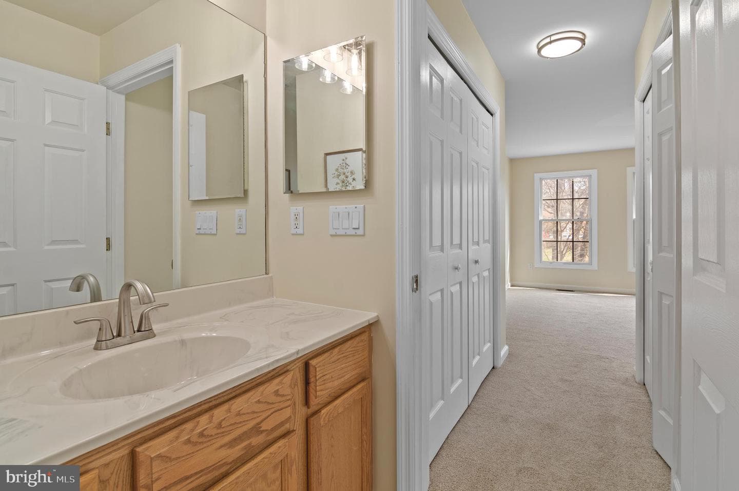 512 Saint Mary Street photo 21