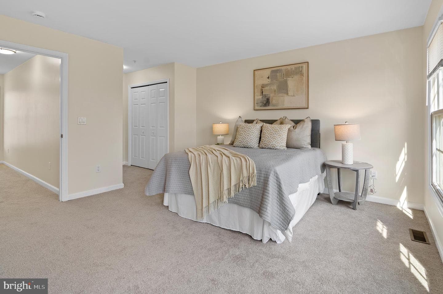 512 Saint Mary Street photo 25