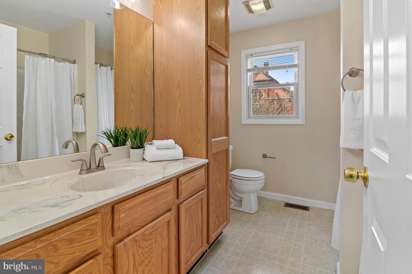 512 Saint Mary Street photo 29