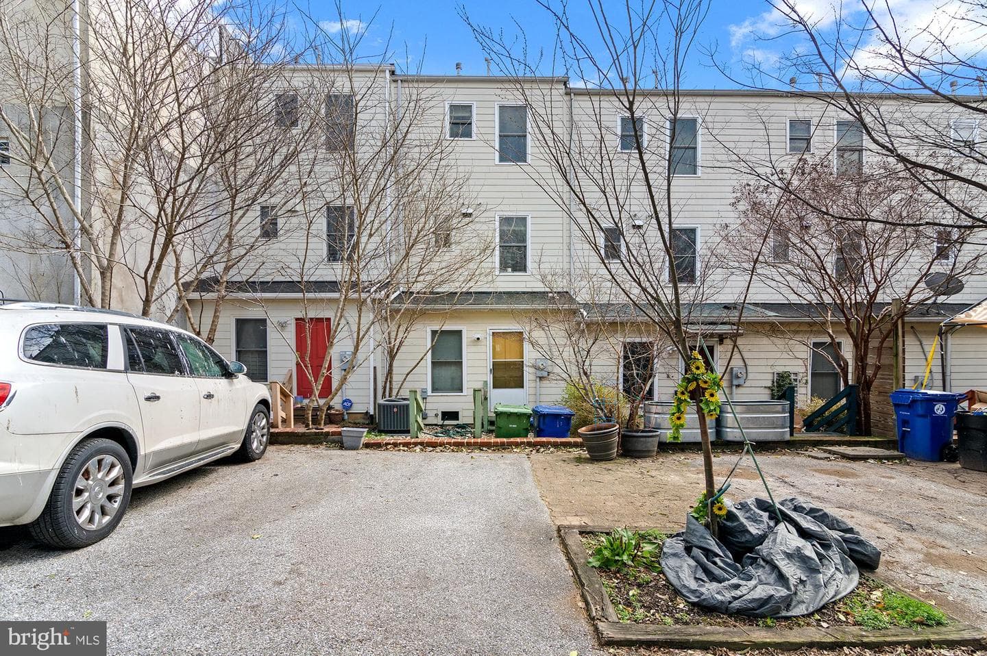 512 Saint Mary Street photo 34