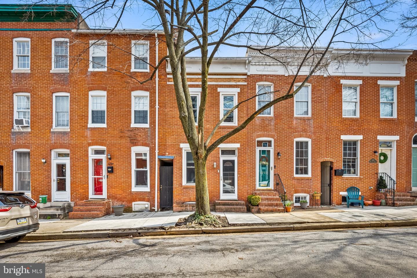 1221 William Street