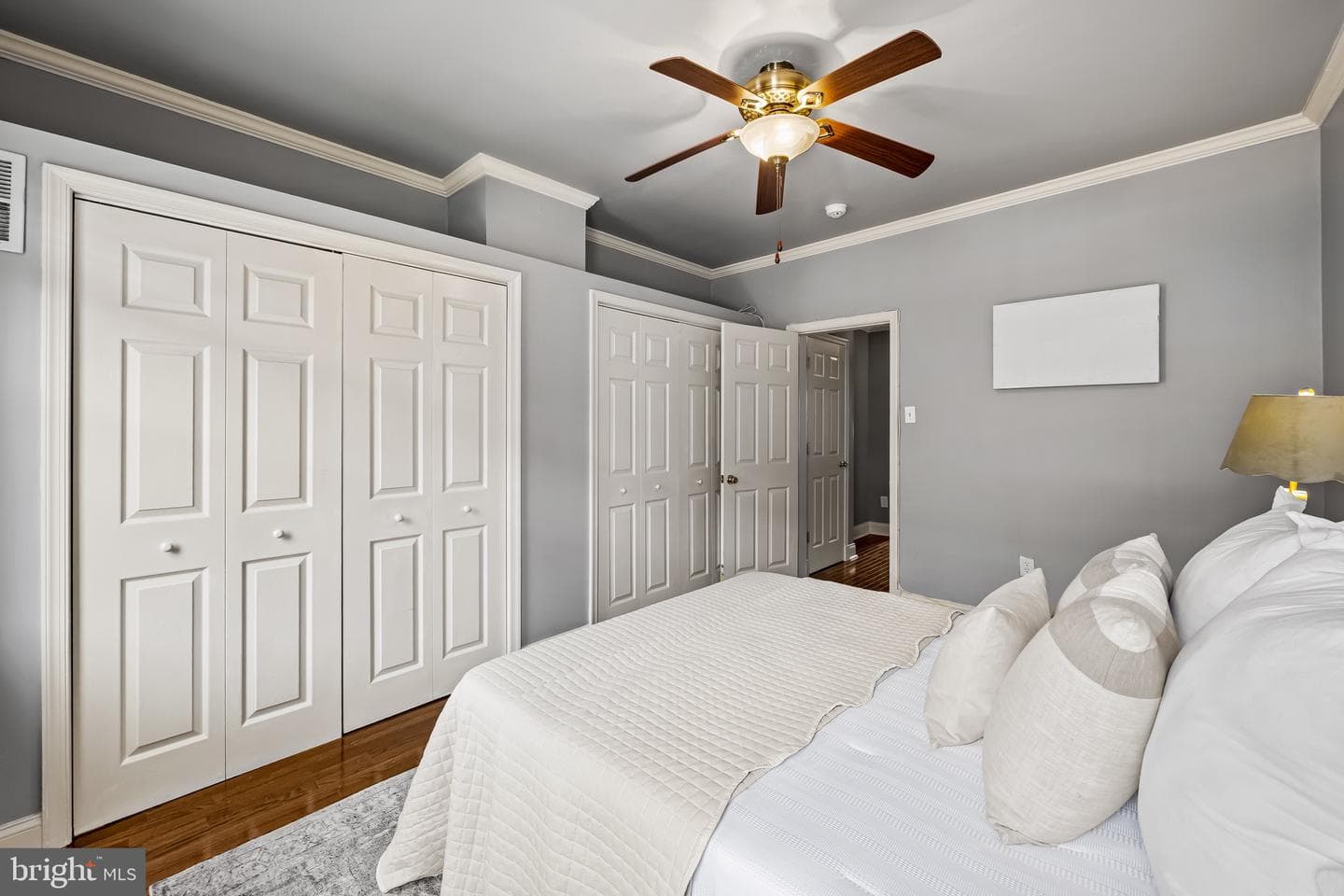 1221 William Street photo 11