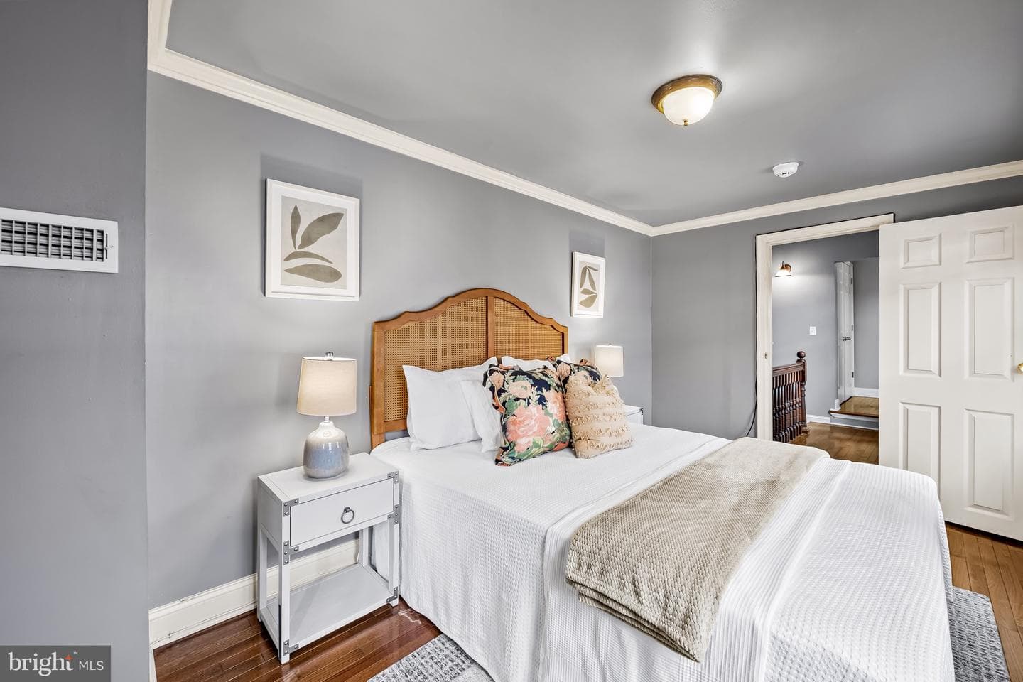 1221 William Street photo 14