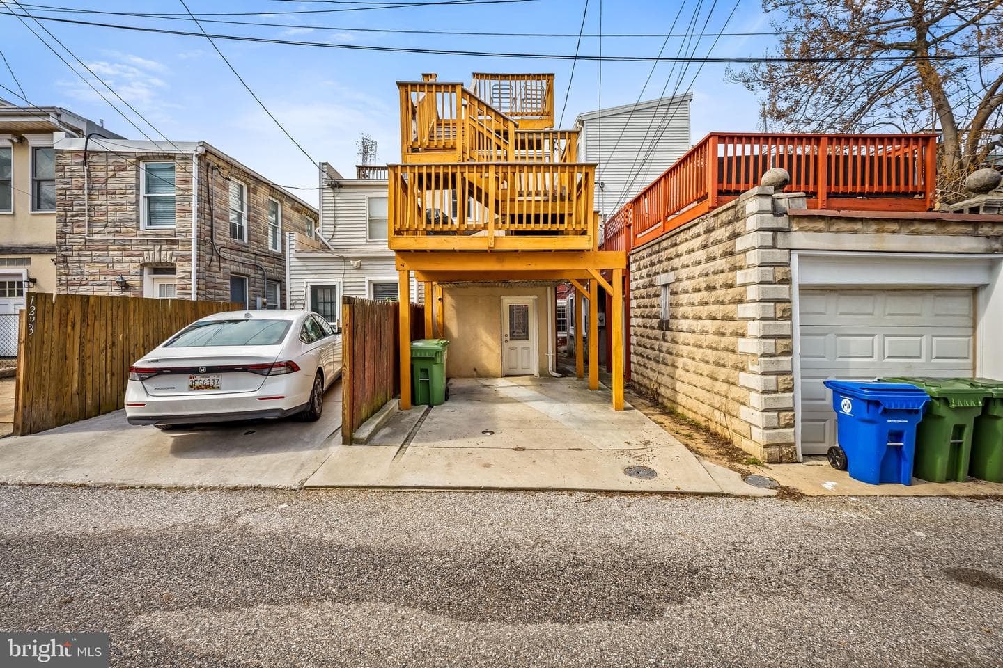 1221 William Street photo 20