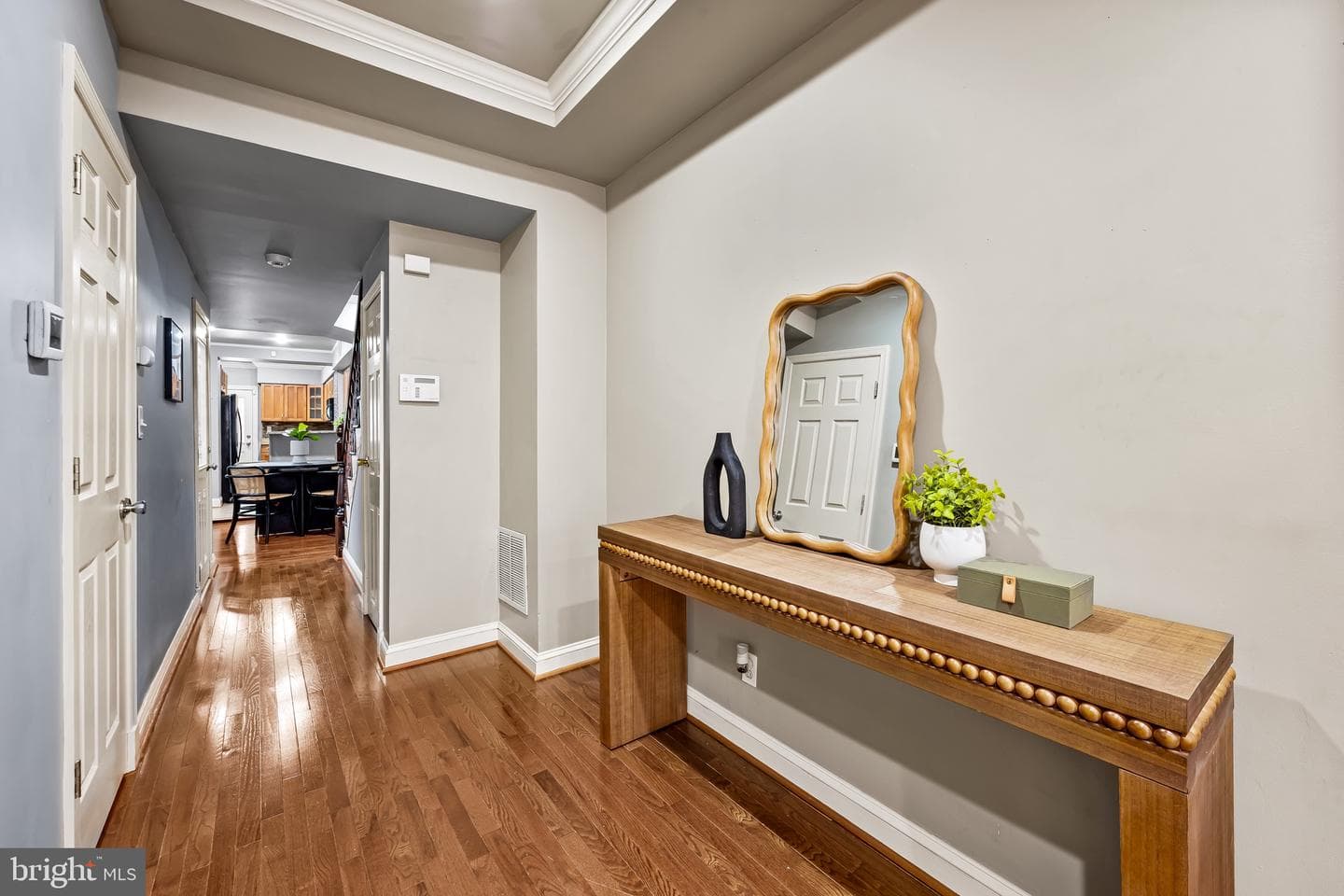 1221 William Street photo 4