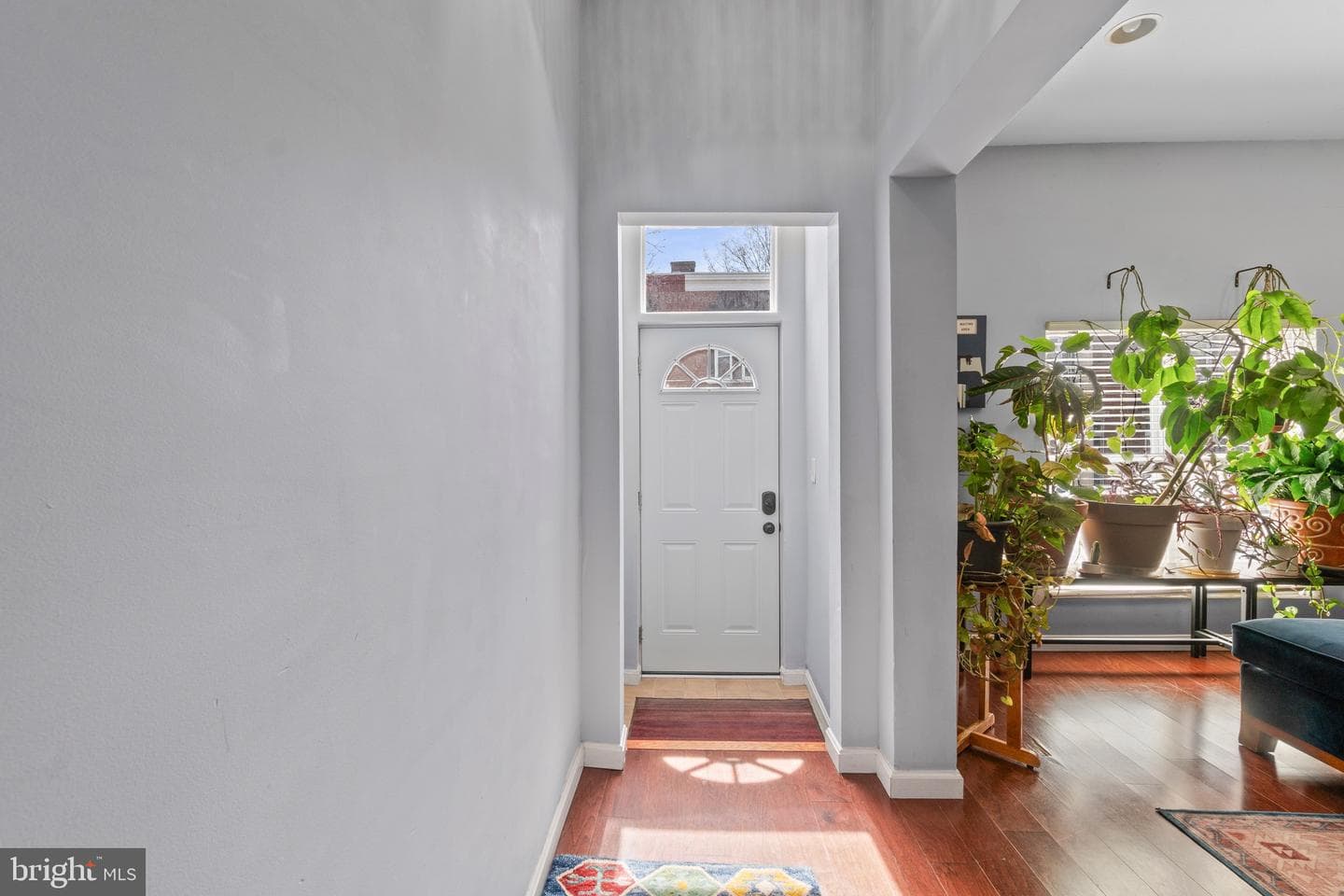 308 E Lorraine Avenue photo 3