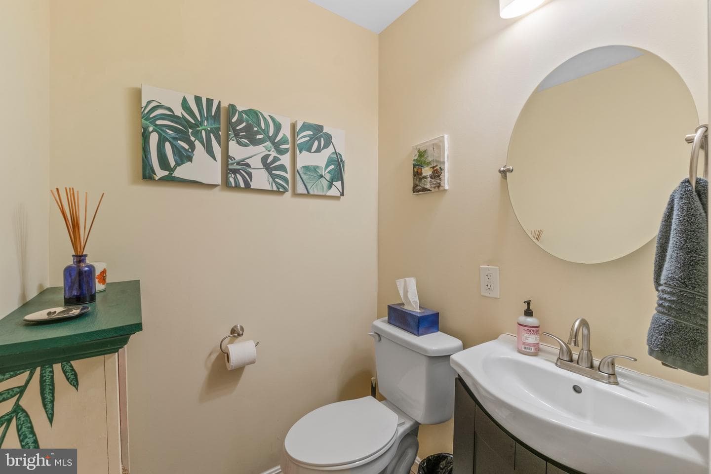 308 E Lorraine Avenue photo 9