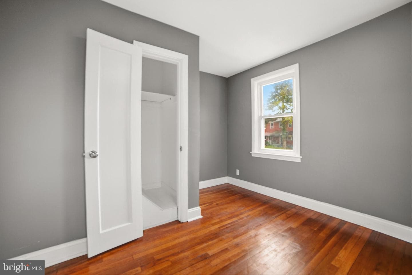 4434 Manorview Road photo 10