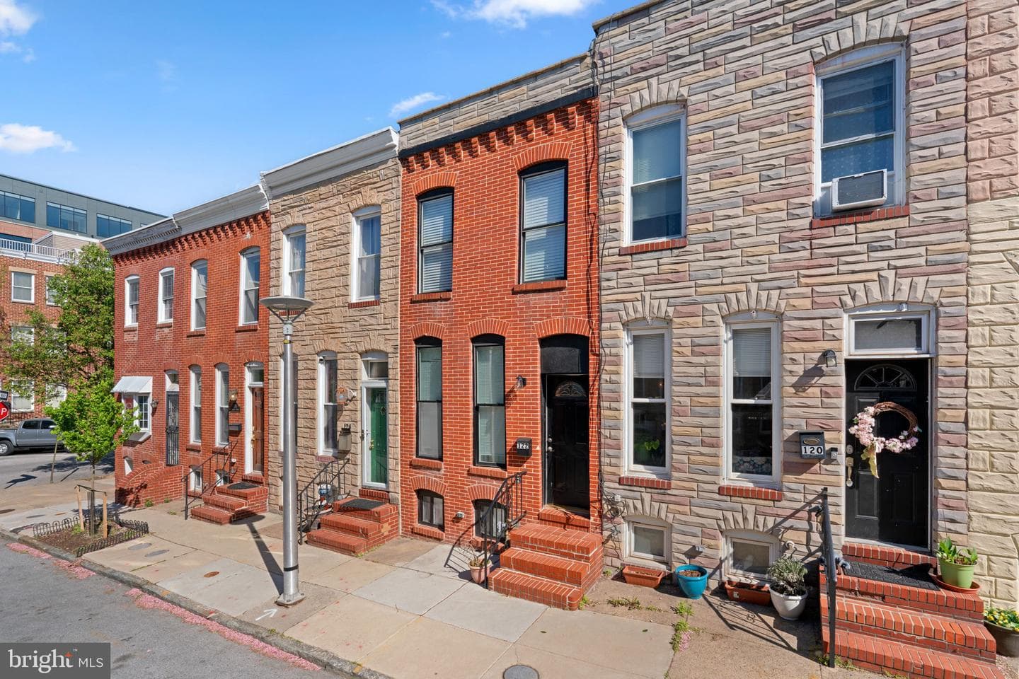 122 Burnett Street photo 1