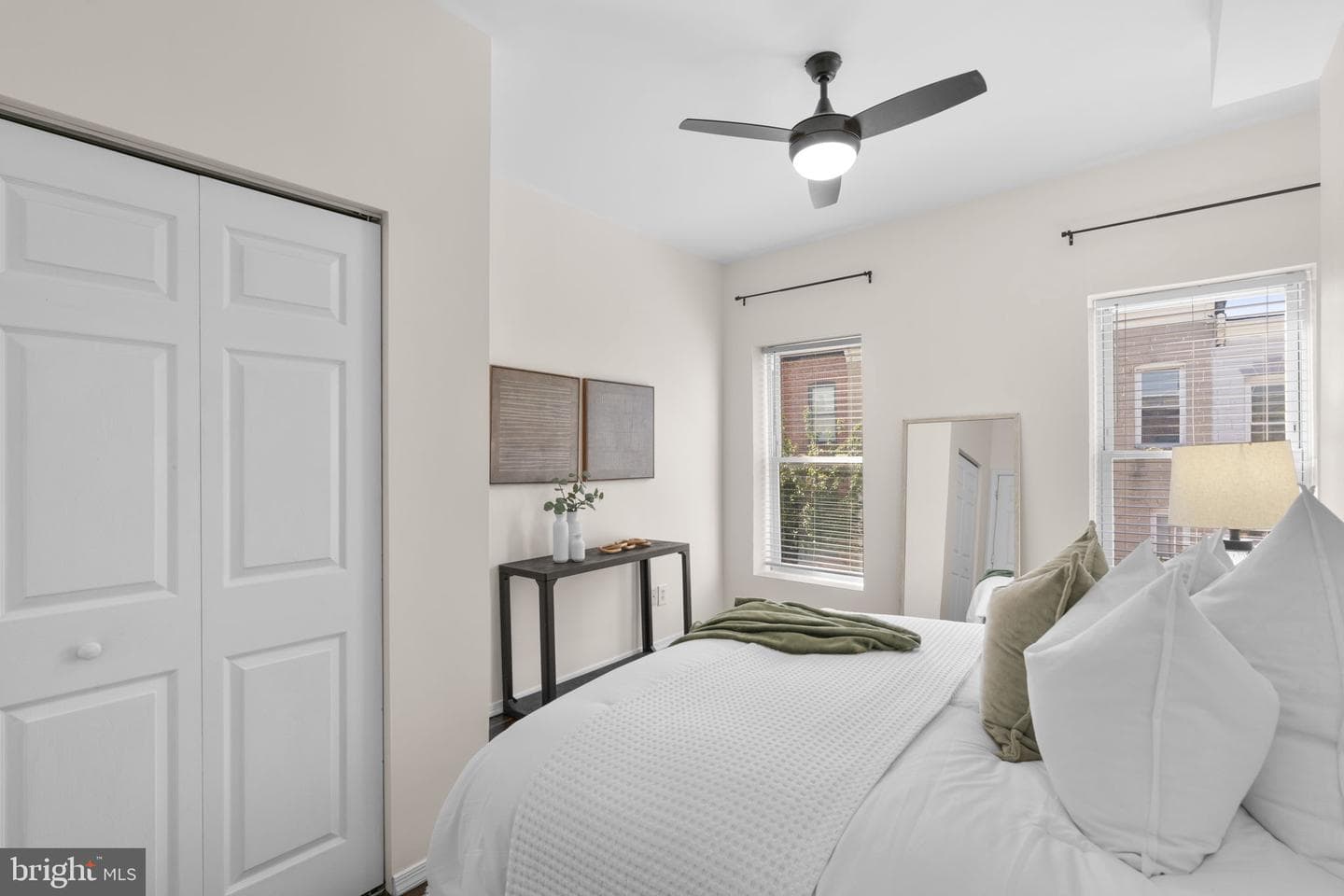 122 Burnett Street photo 12