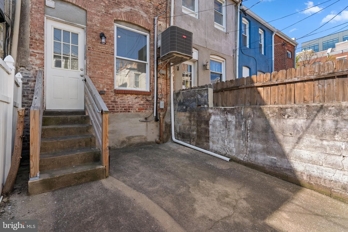 122 Burnett Street photo 27