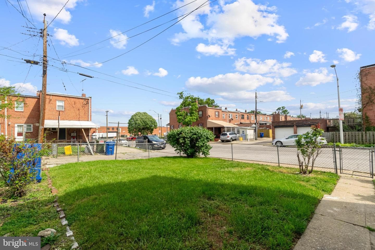 1501 N Ellwood Avenue photo 27
