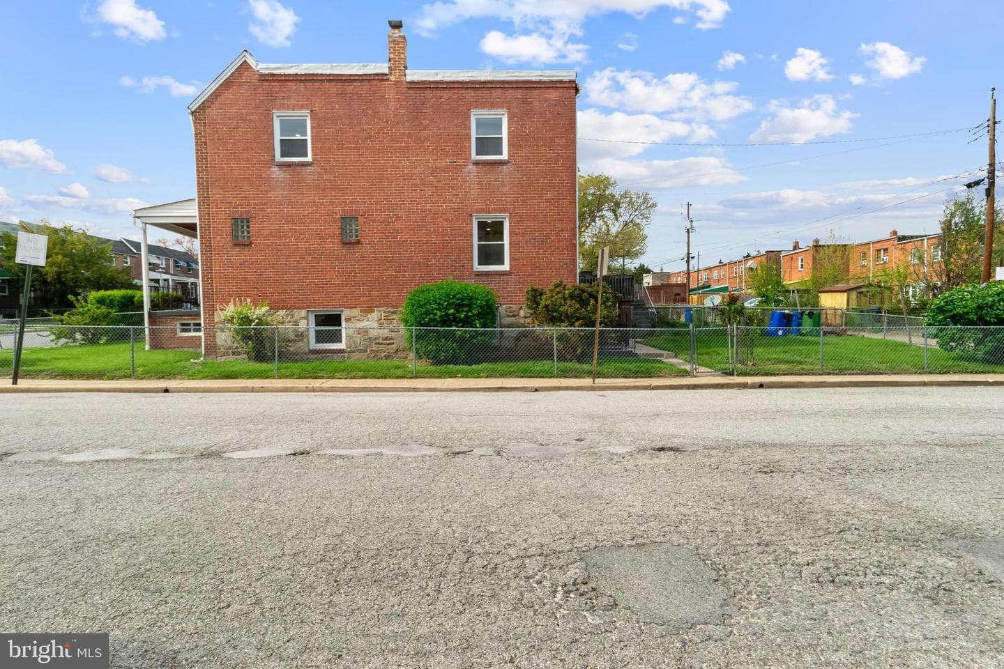 1501 N Ellwood Avenue photo 6