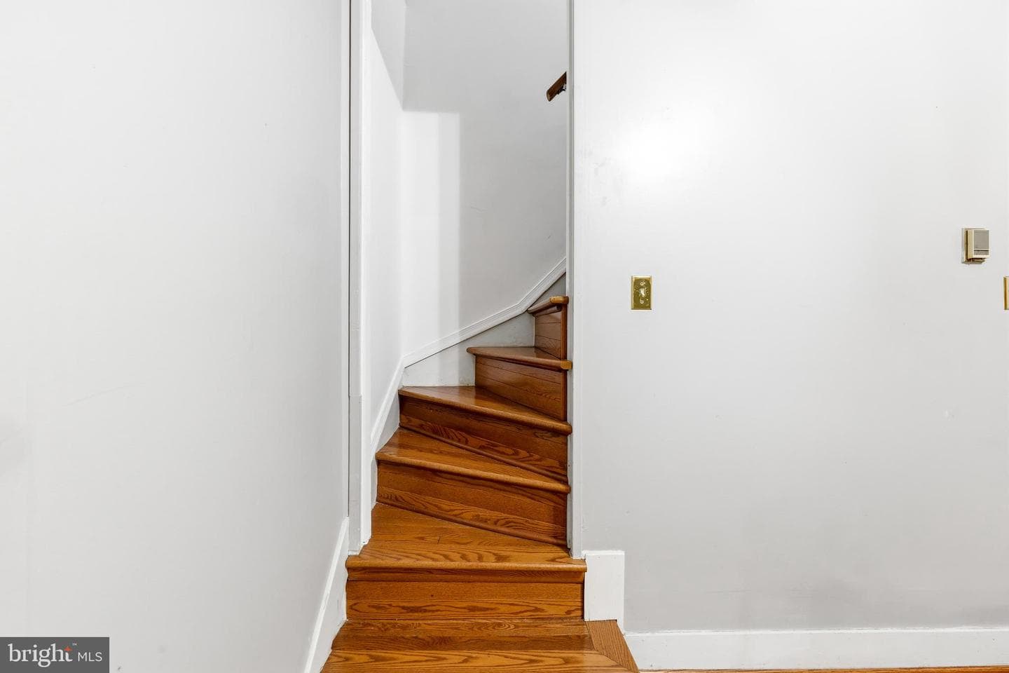 1113 S Robinson Street photo 24