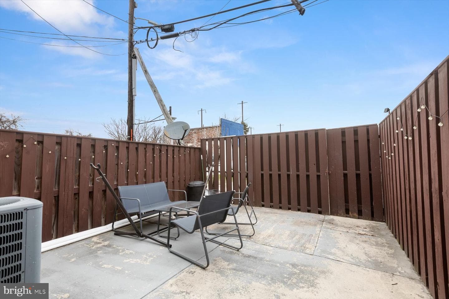 943 N Patterson Park Avenue photo 4