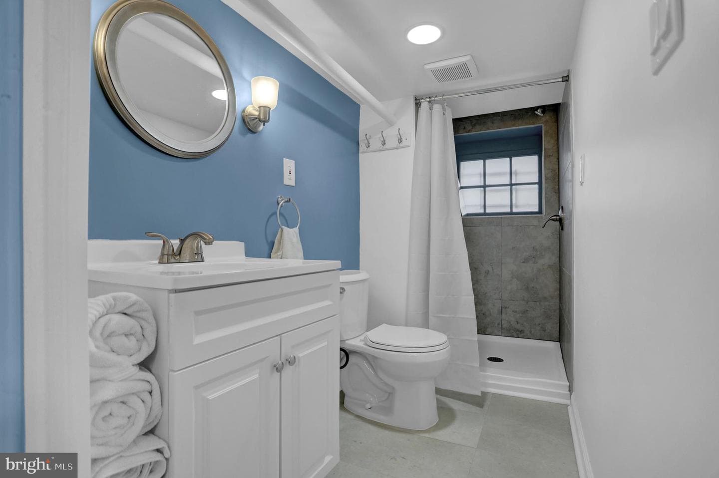 2303 E Cold Spring Lane photo 35