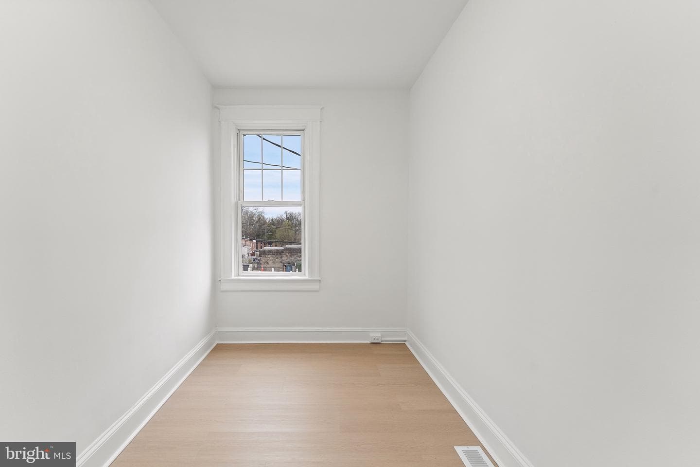 15 S Tremont Road photo 10