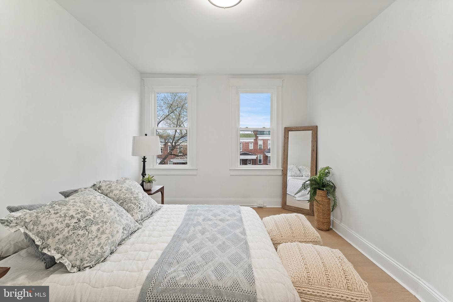 15 S Tremont Road photo 7