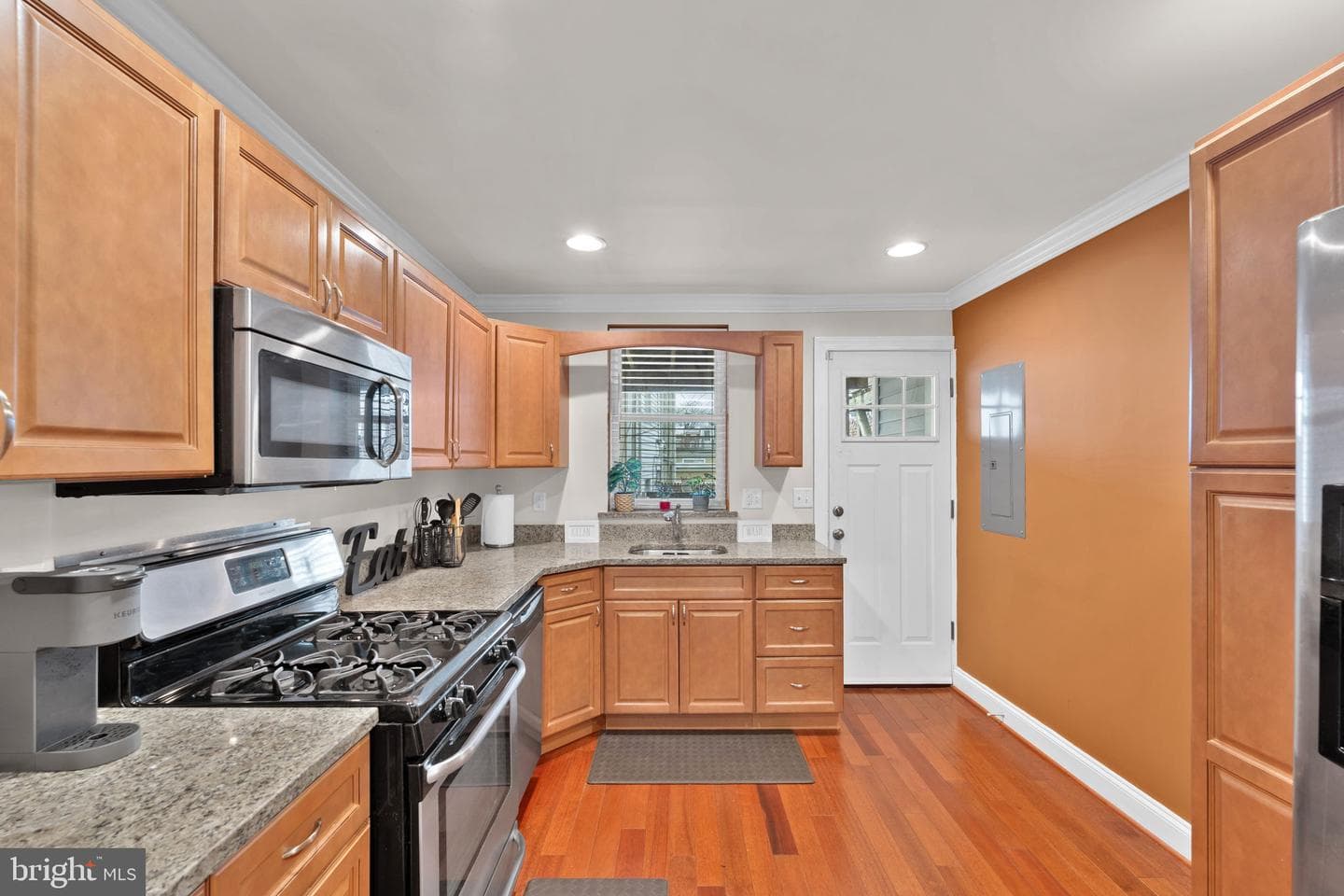 1726 Byrd Street photo 7