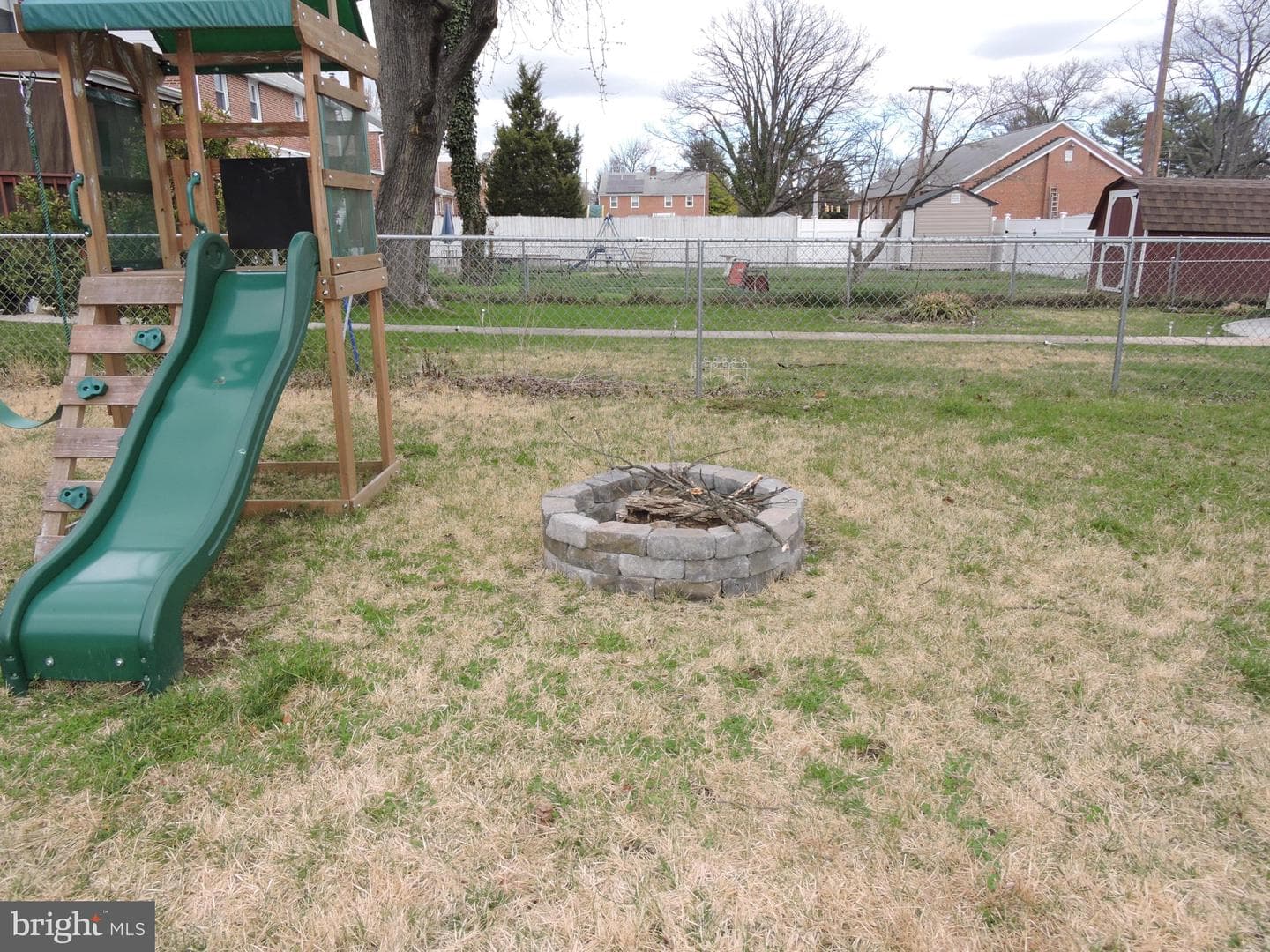 7611 Daniels Avenue photo 25