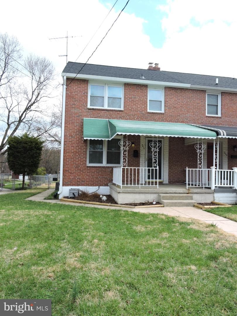 7611 Daniels Avenue photo 32