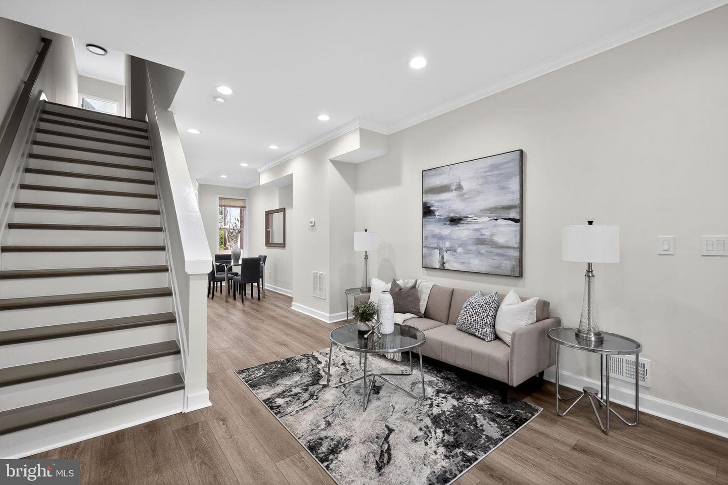 2737 Riggs Avenue photo 5