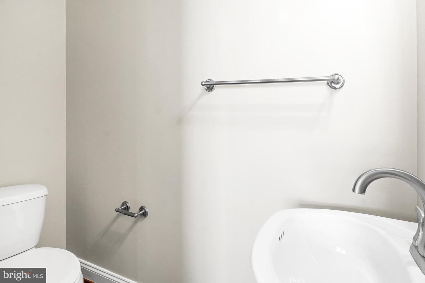 3903 Fleet Street photo 10