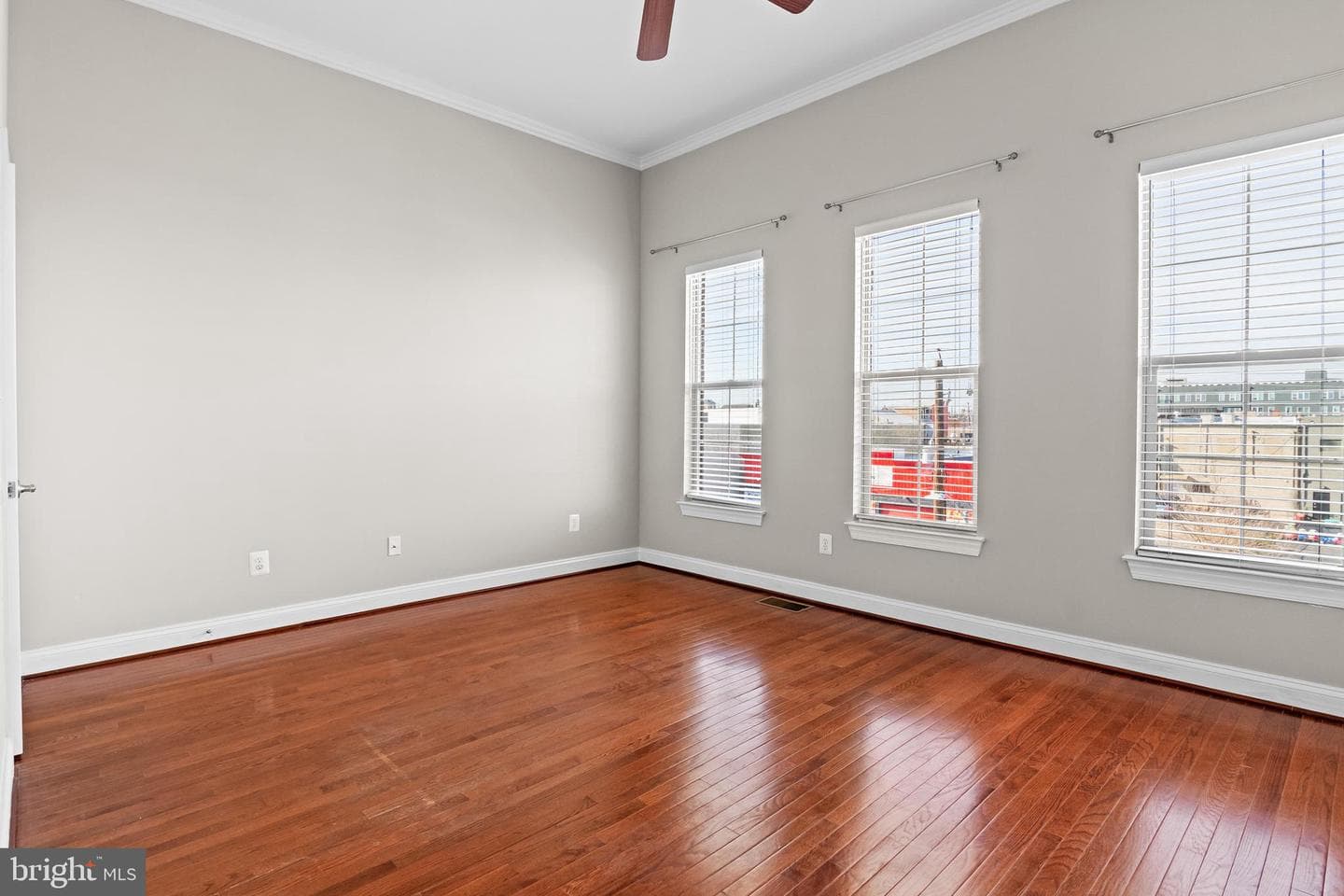 3903 Fleet Street photo 38