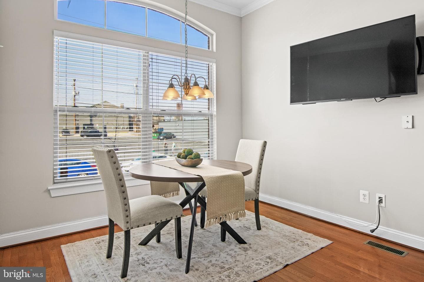 3903 Fleet Street photo 4