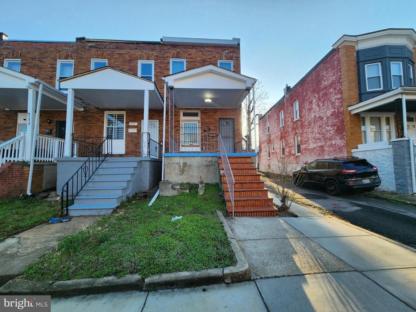 707 N Longwood St photo 1