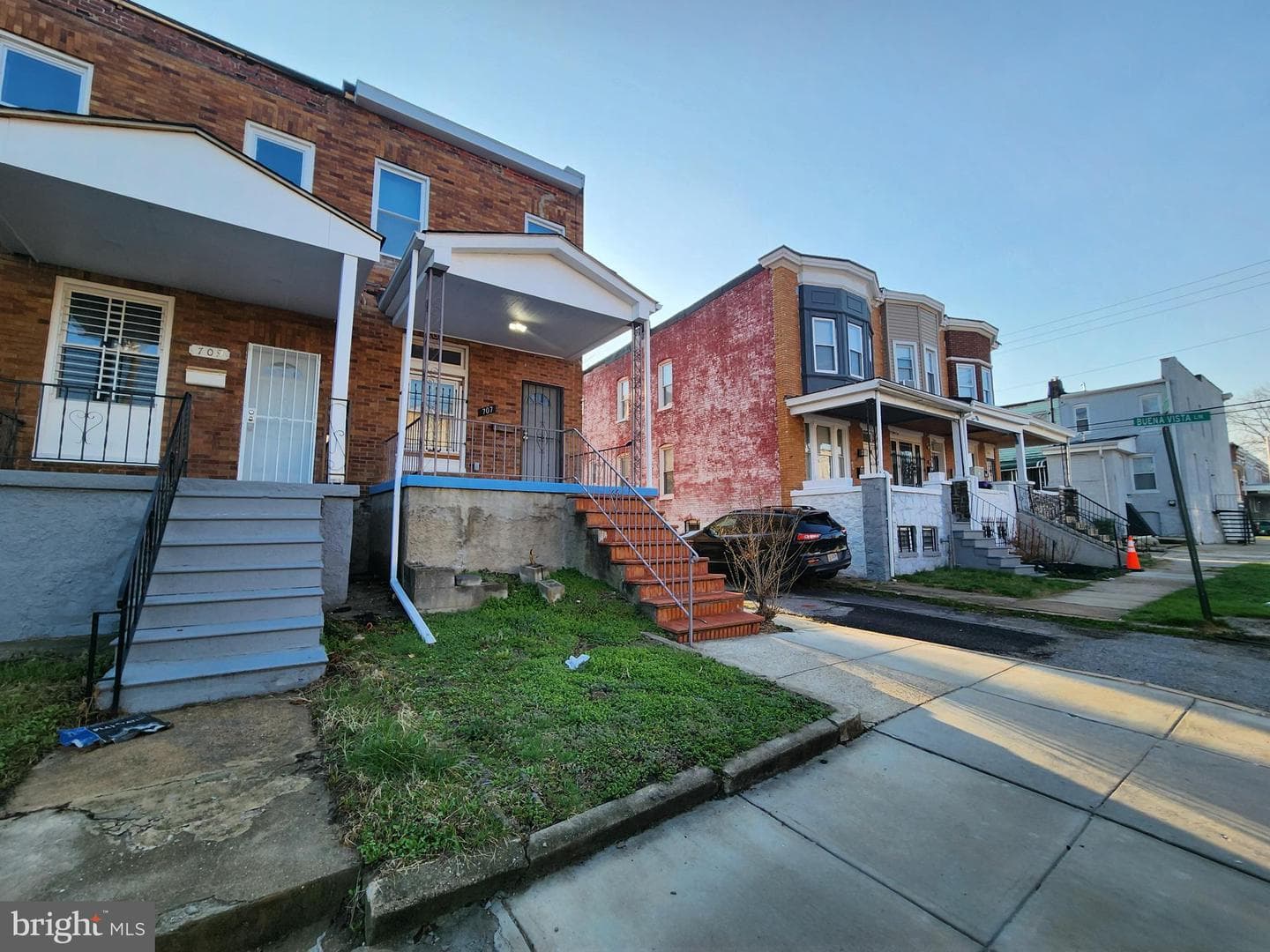 707 N Longwood St photo 3