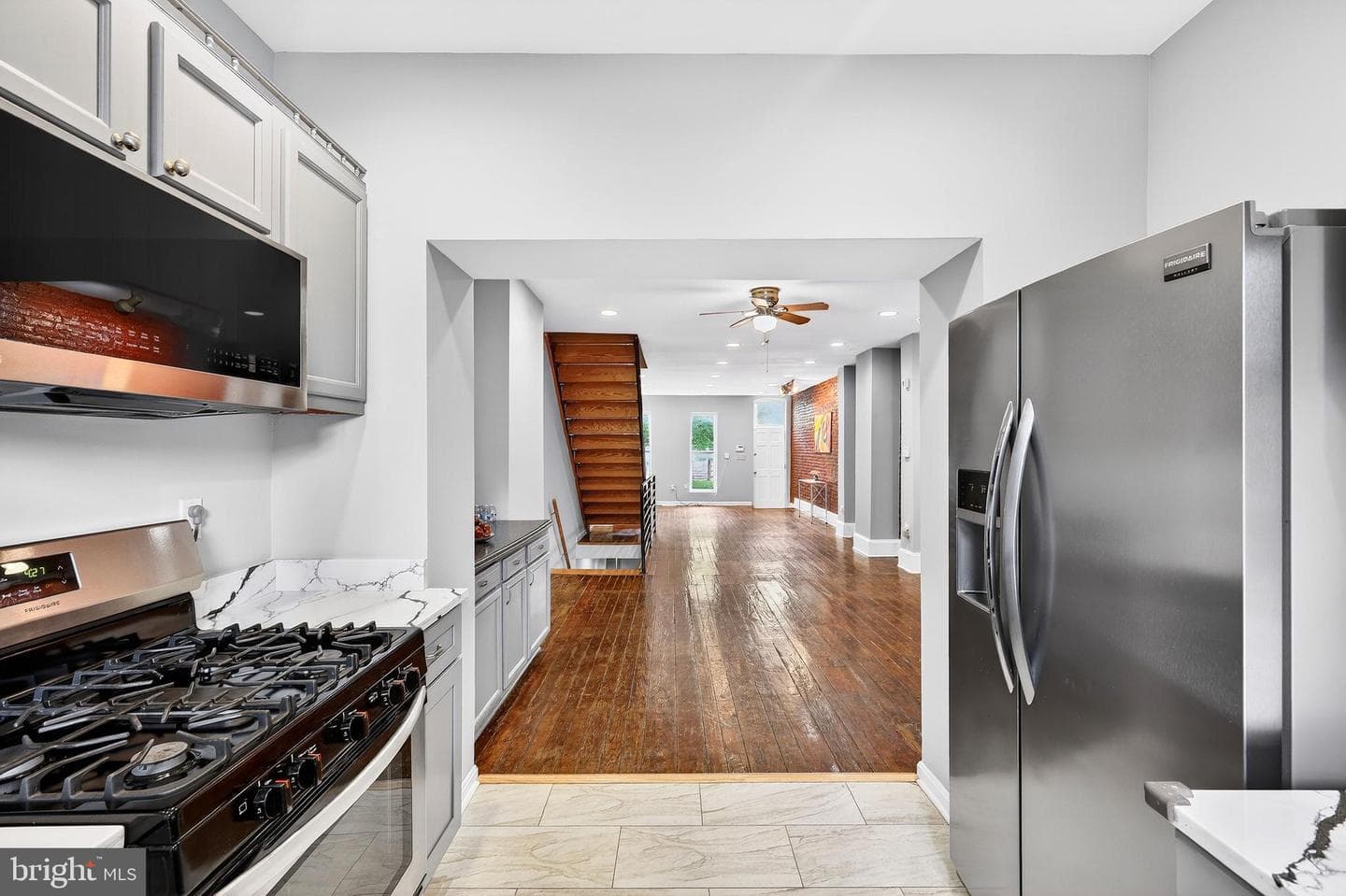 1014 N Broadway photo 10