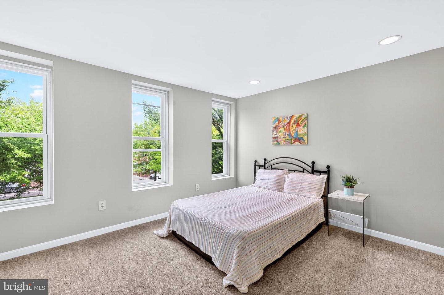 1014 N Broadway photo 15