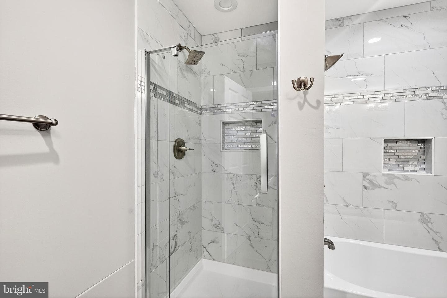 1014 N Broadway photo 21