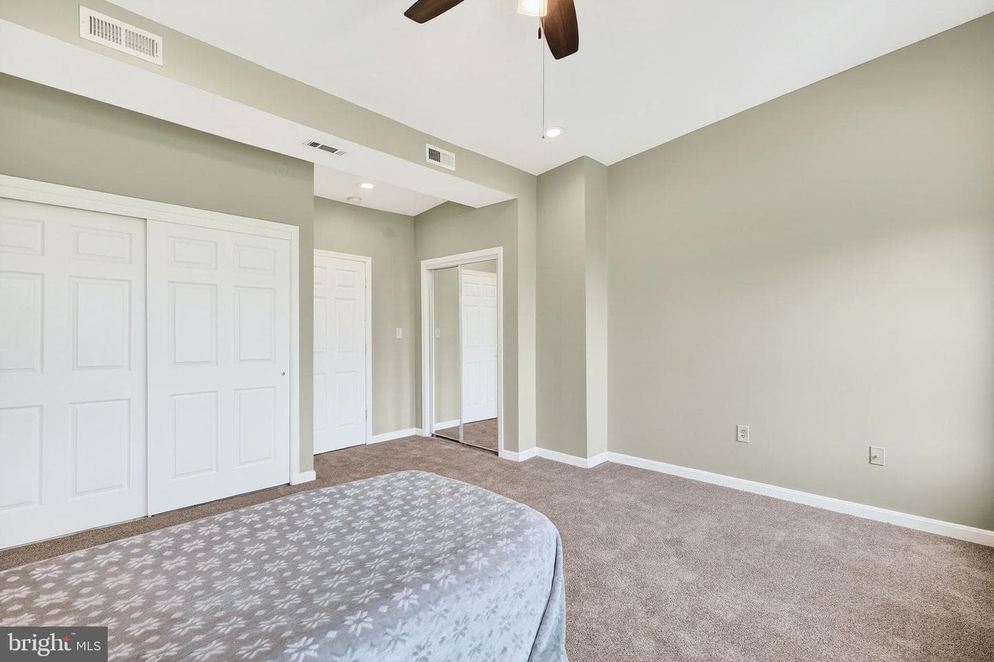 1014 N Broadway photo 25