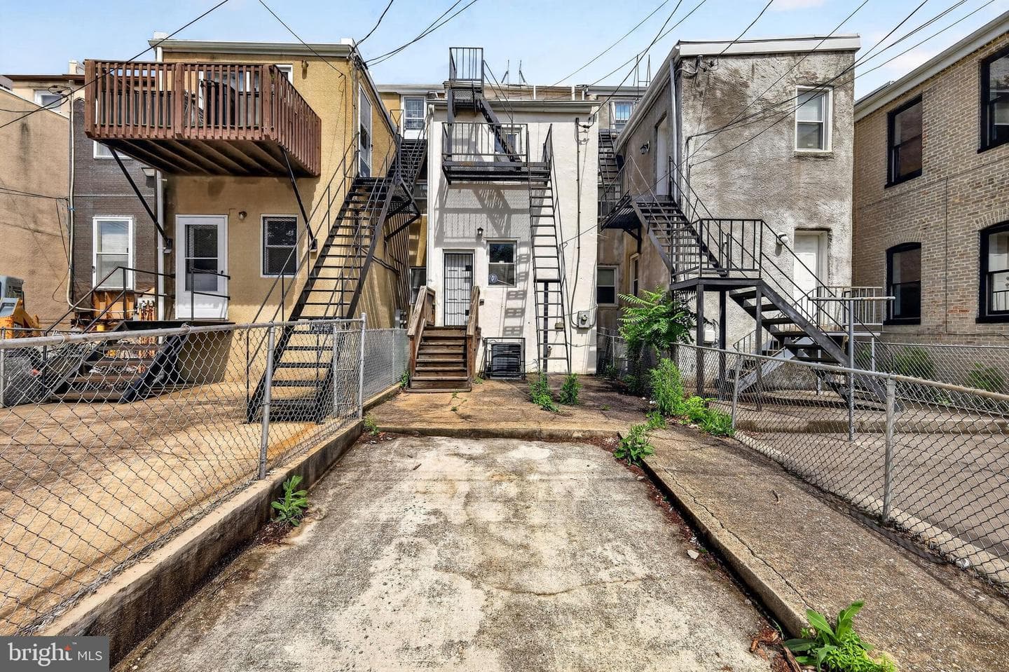 1014 N Broadway photo 38
