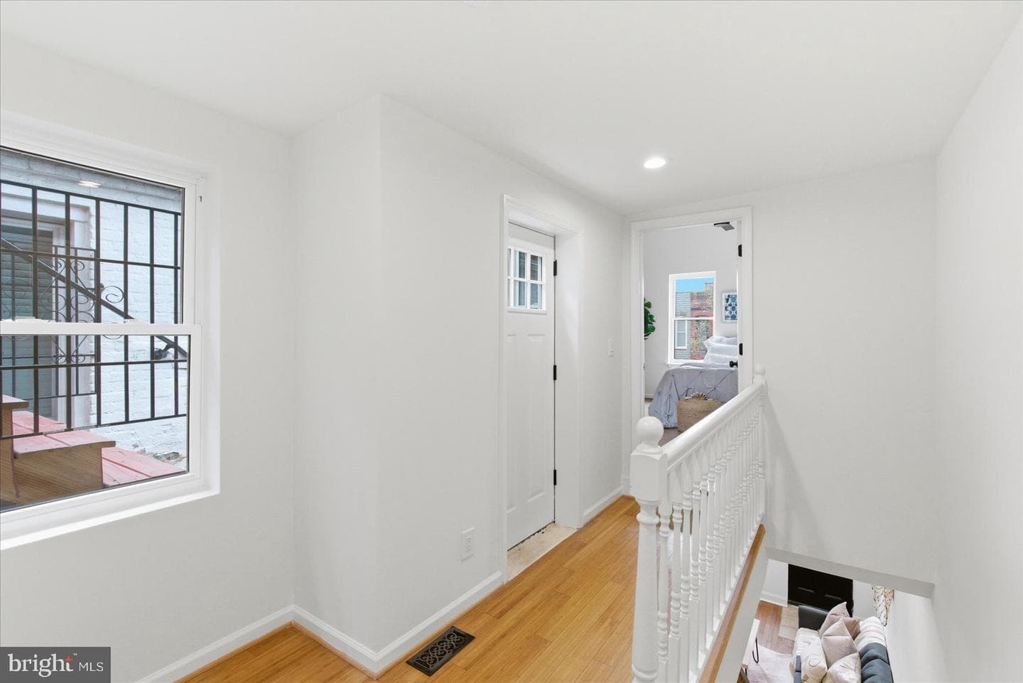 3104 Dillon Street photo 16
