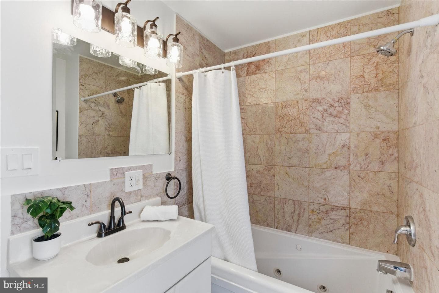 3104 Dillon Street photo 17