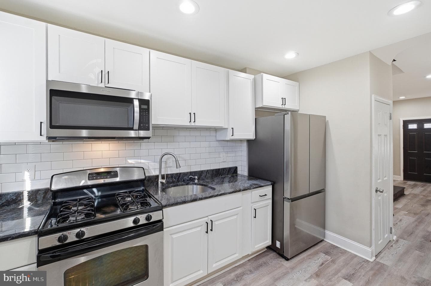 206 S Hilton Street photo 12