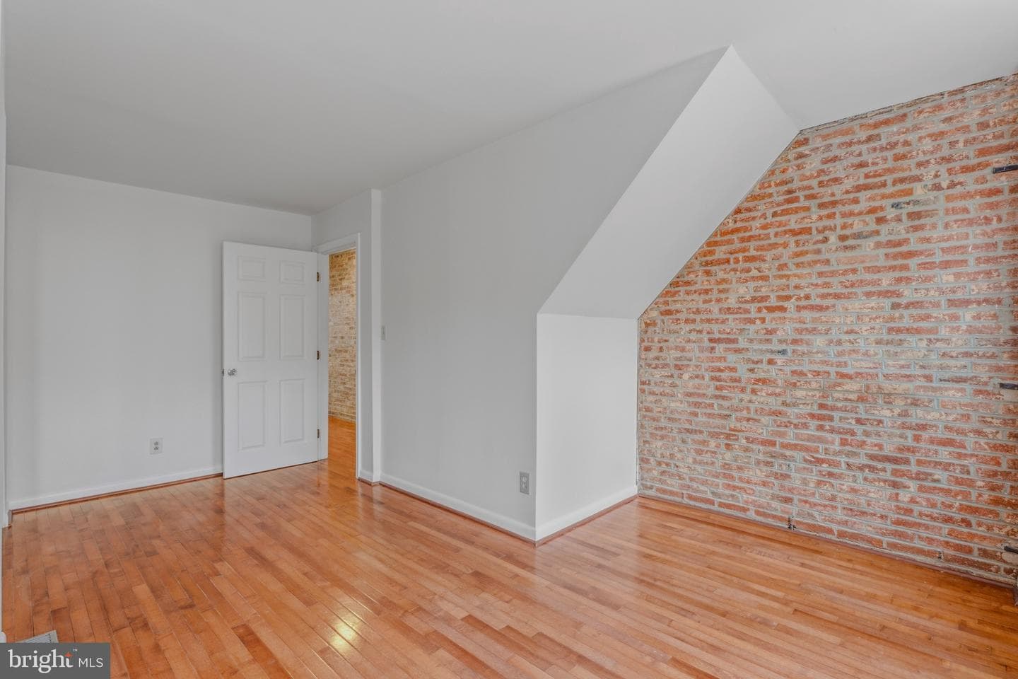 1824 E Lombard Street photo 23