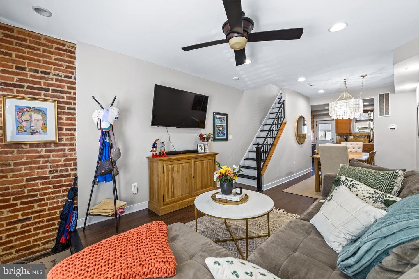 808 S Eaton Street photo 4