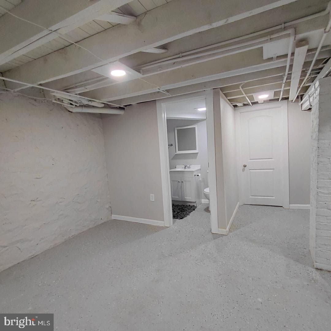 502 Lyndhurst Street photo 25