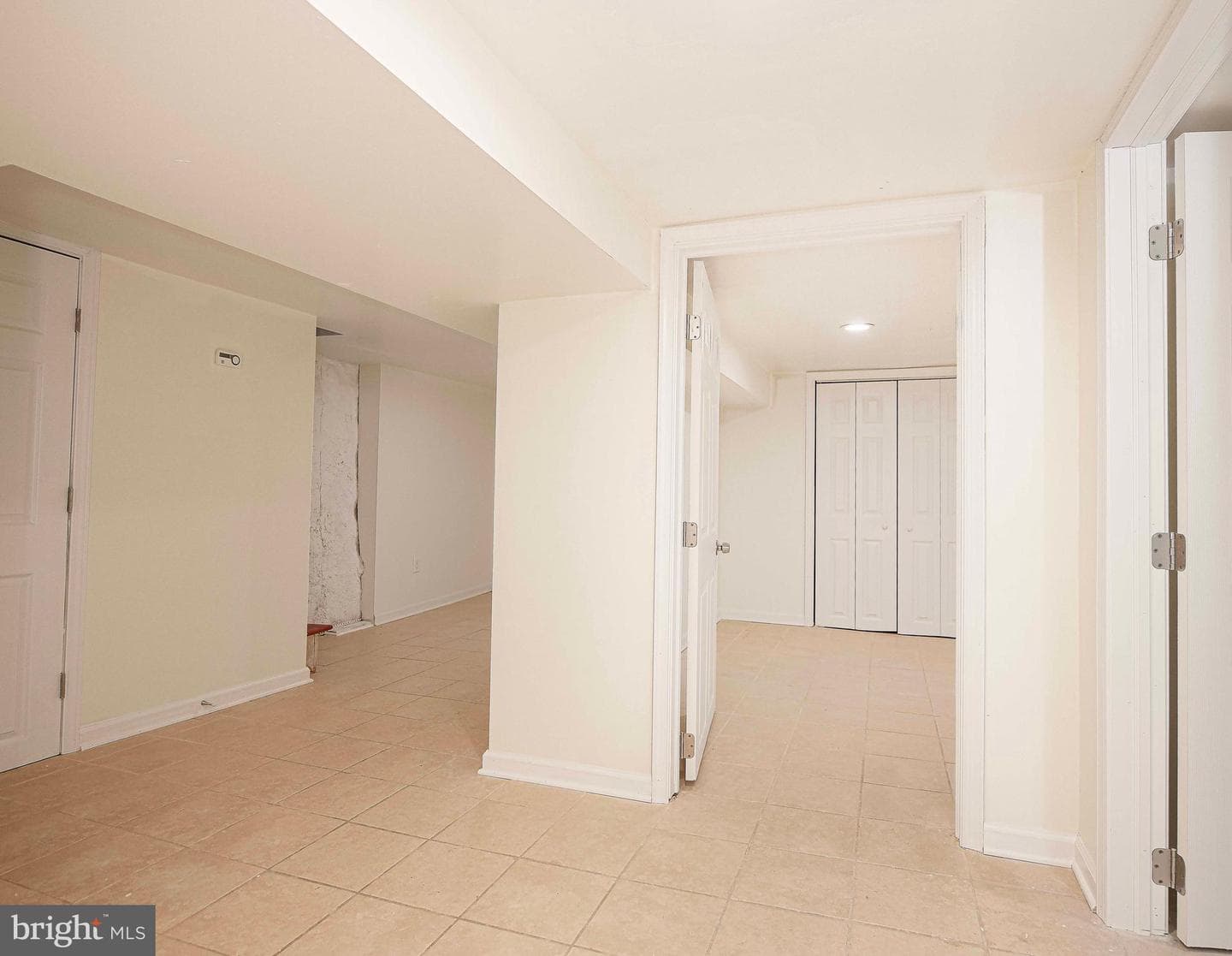 2946 Wyman Parkway photo 20