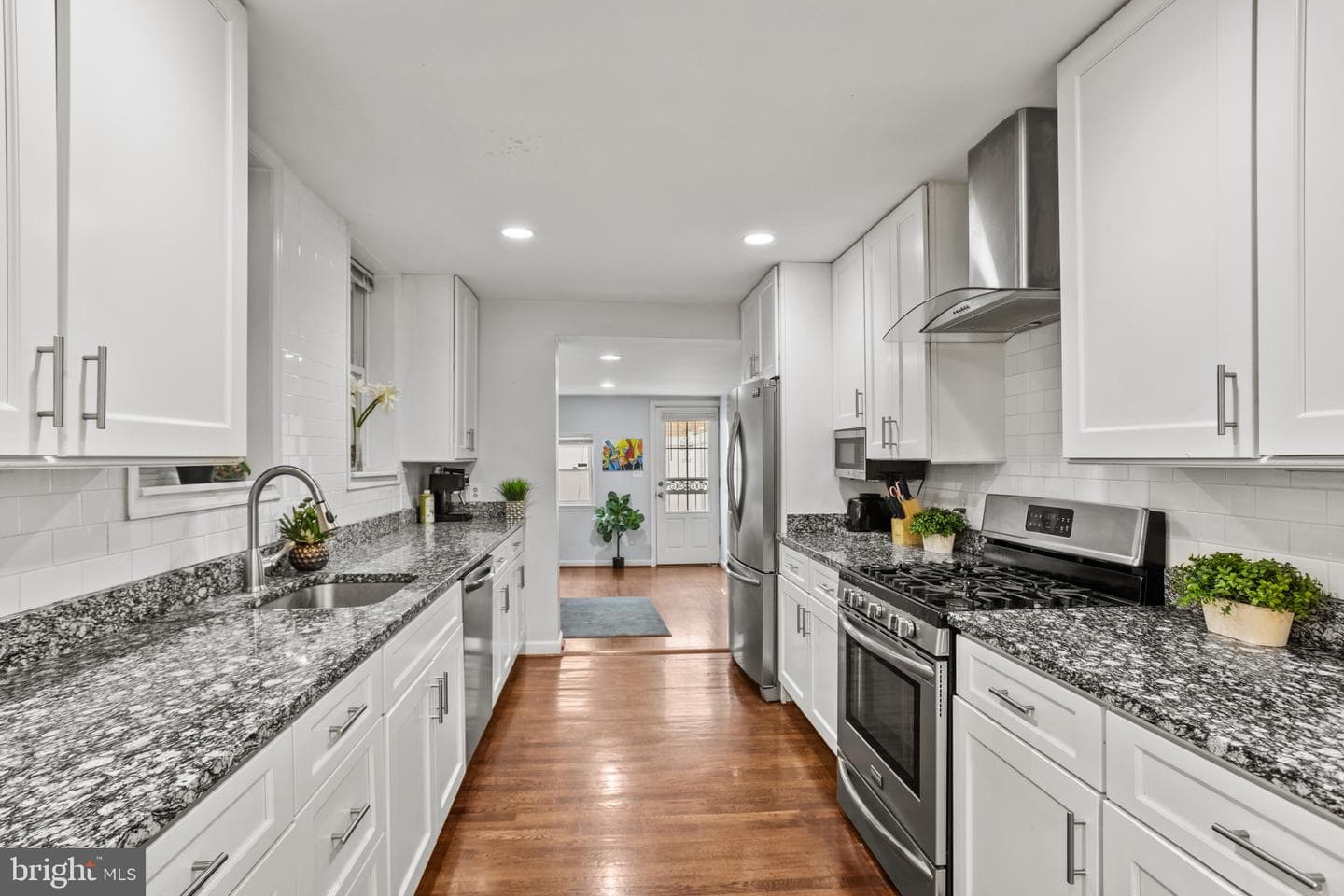3039 O`donnell Street photo 10