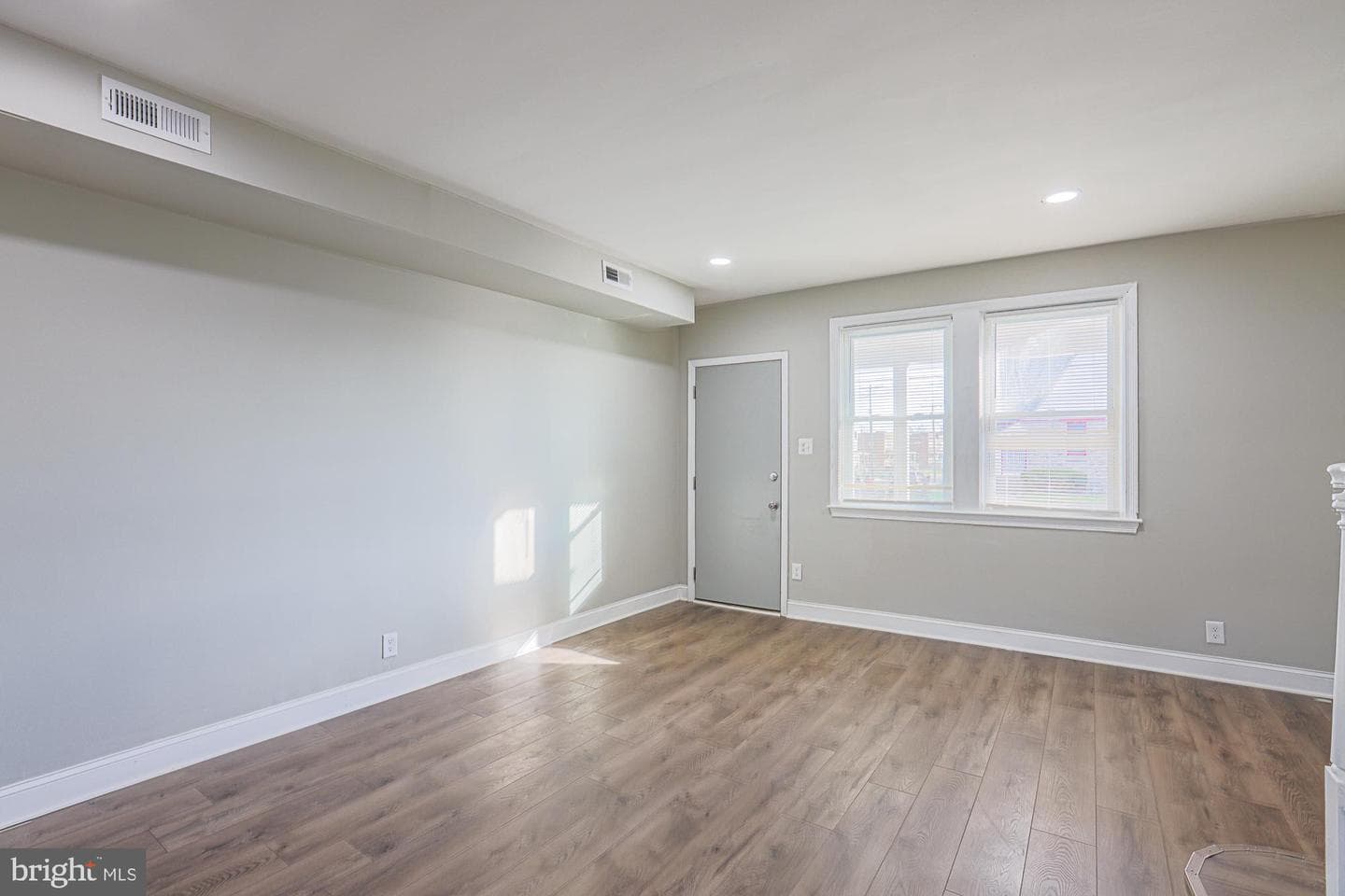 4833 Reisterstown Road photo 8