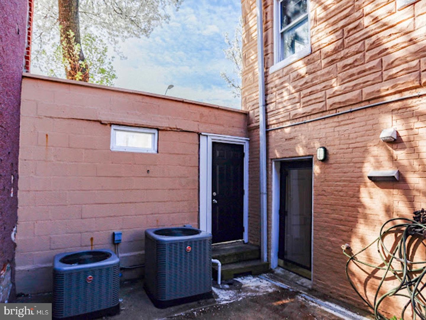 37 S Ann Street photo 36
