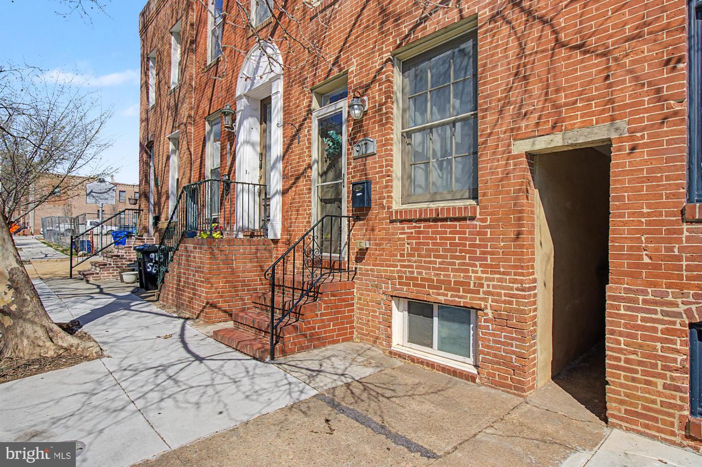 917 S Ellwood Avenue photo 3