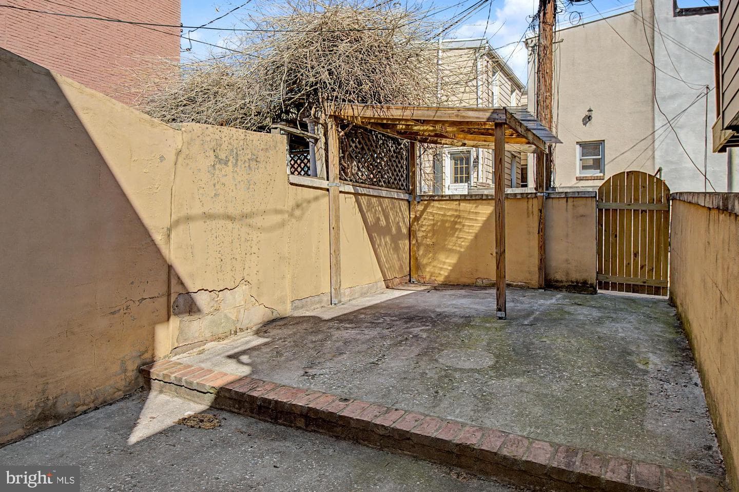 917 S Ellwood Avenue photo 35
