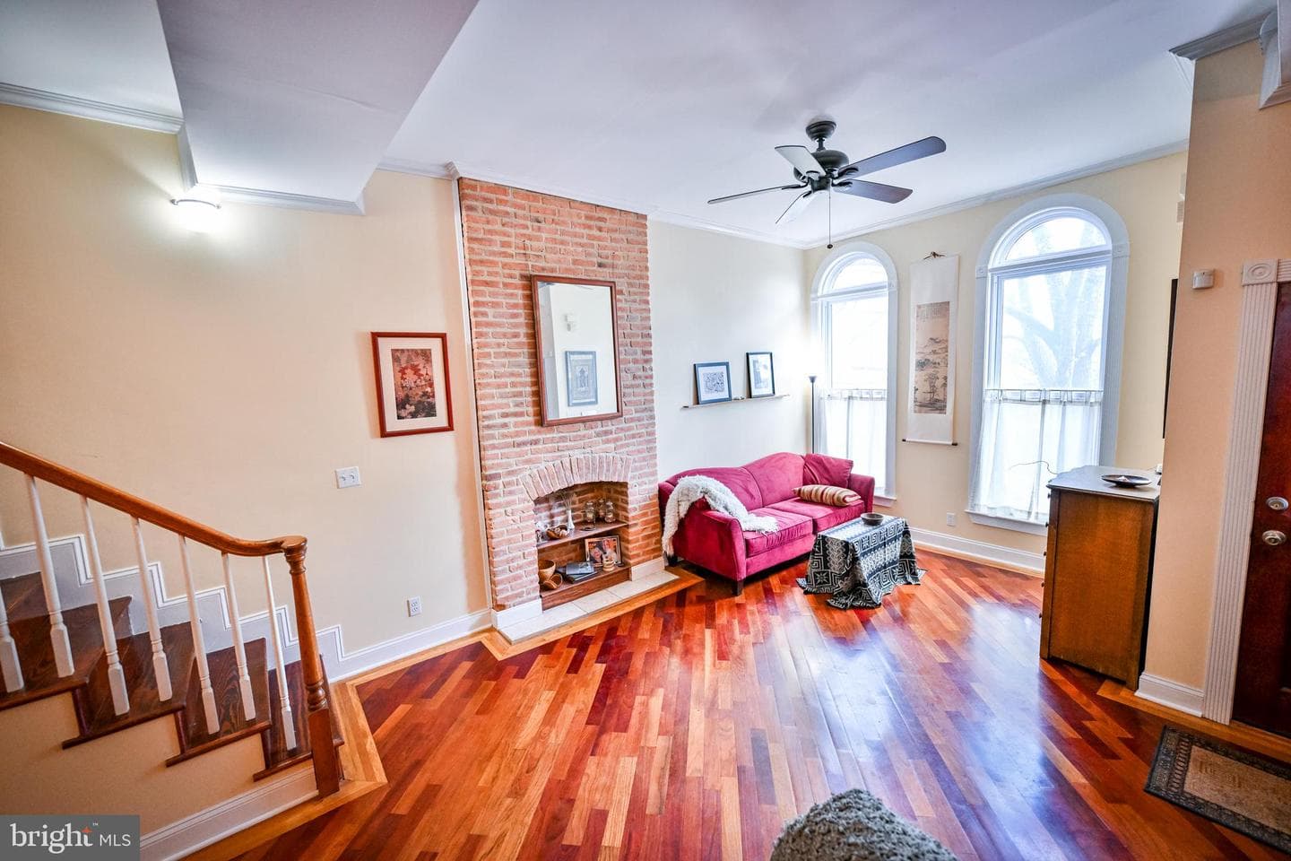 240 Wilson Street photo 10