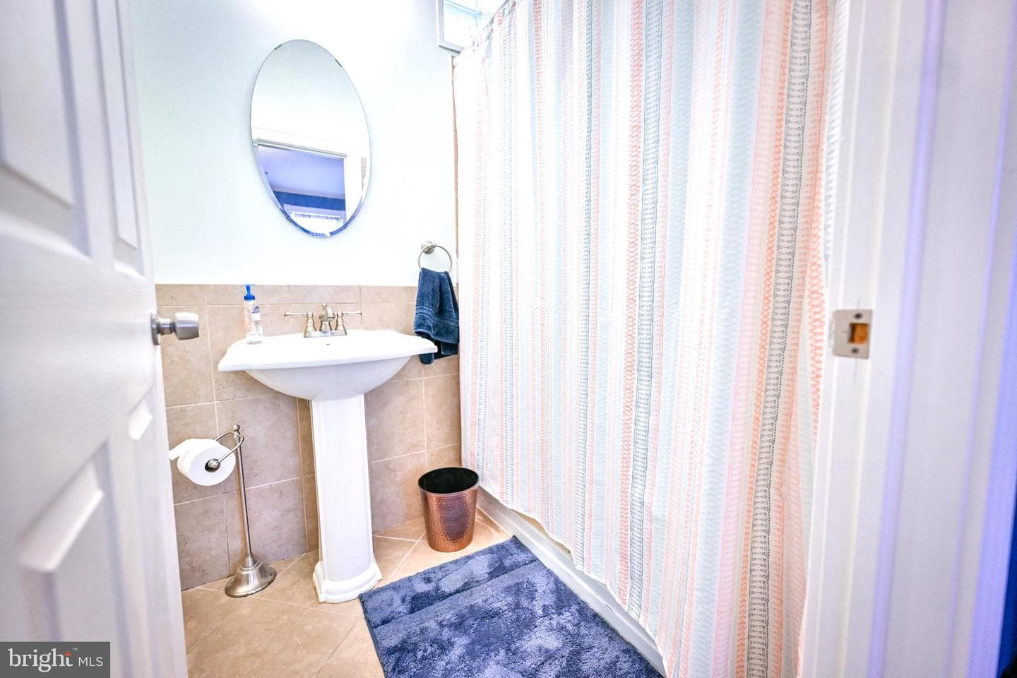 240 Wilson Street photo 31
